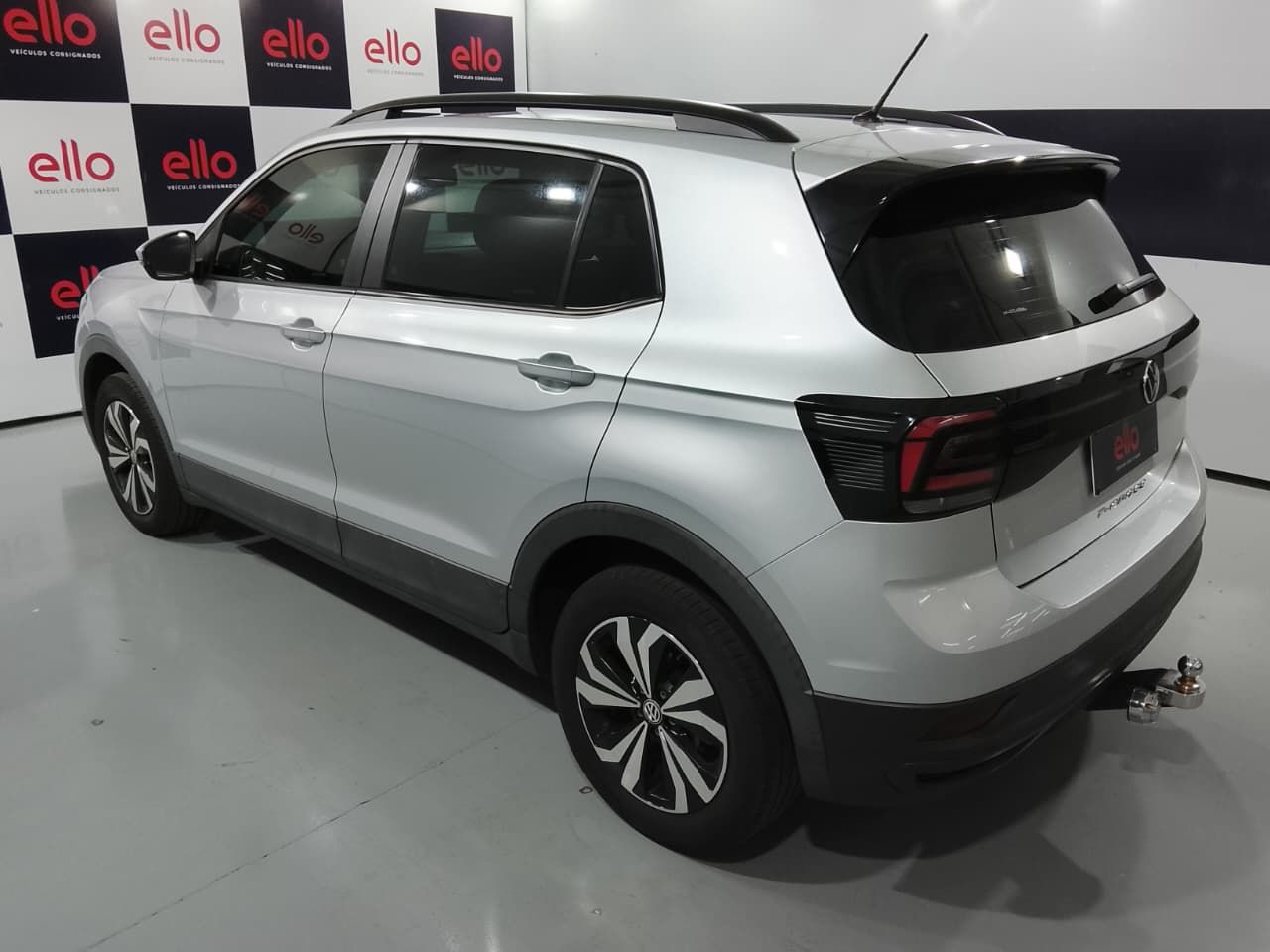 VOLKSWAGEN T-CROSS - foto 4