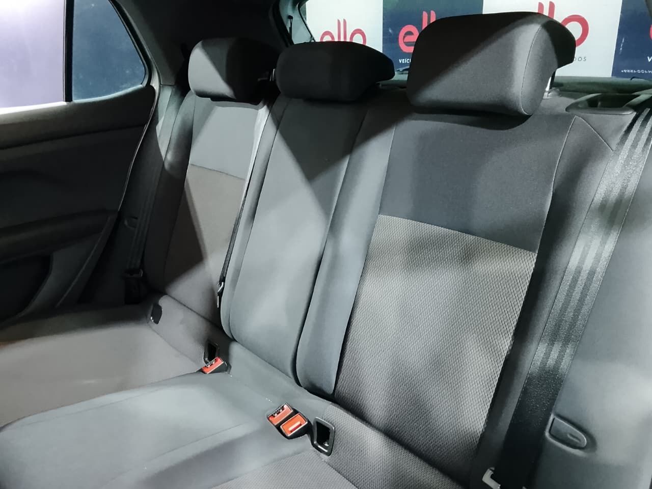VOLKSWAGEN T-CROSS - foto 13