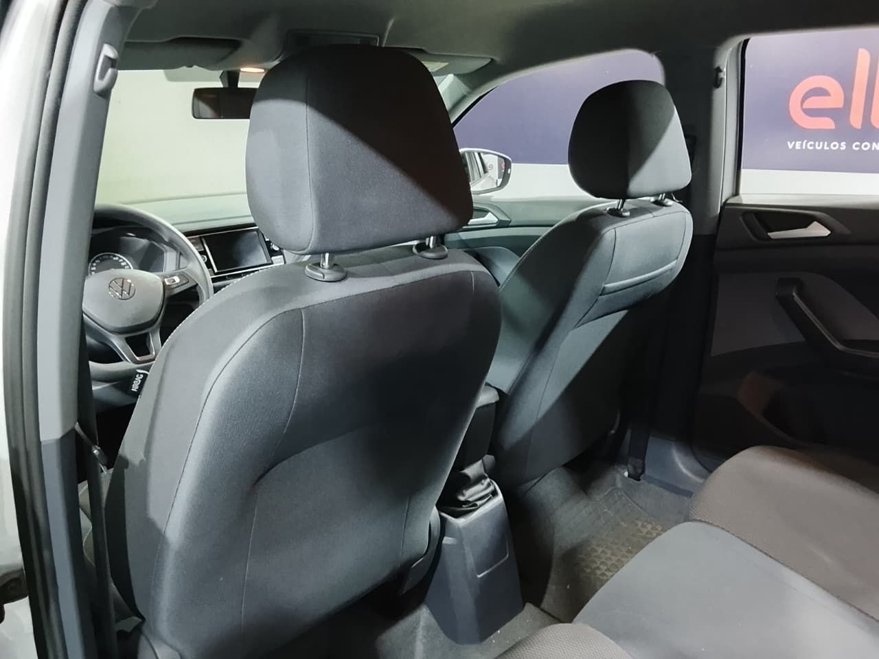 VOLKSWAGEN T-CROSS - foto 14