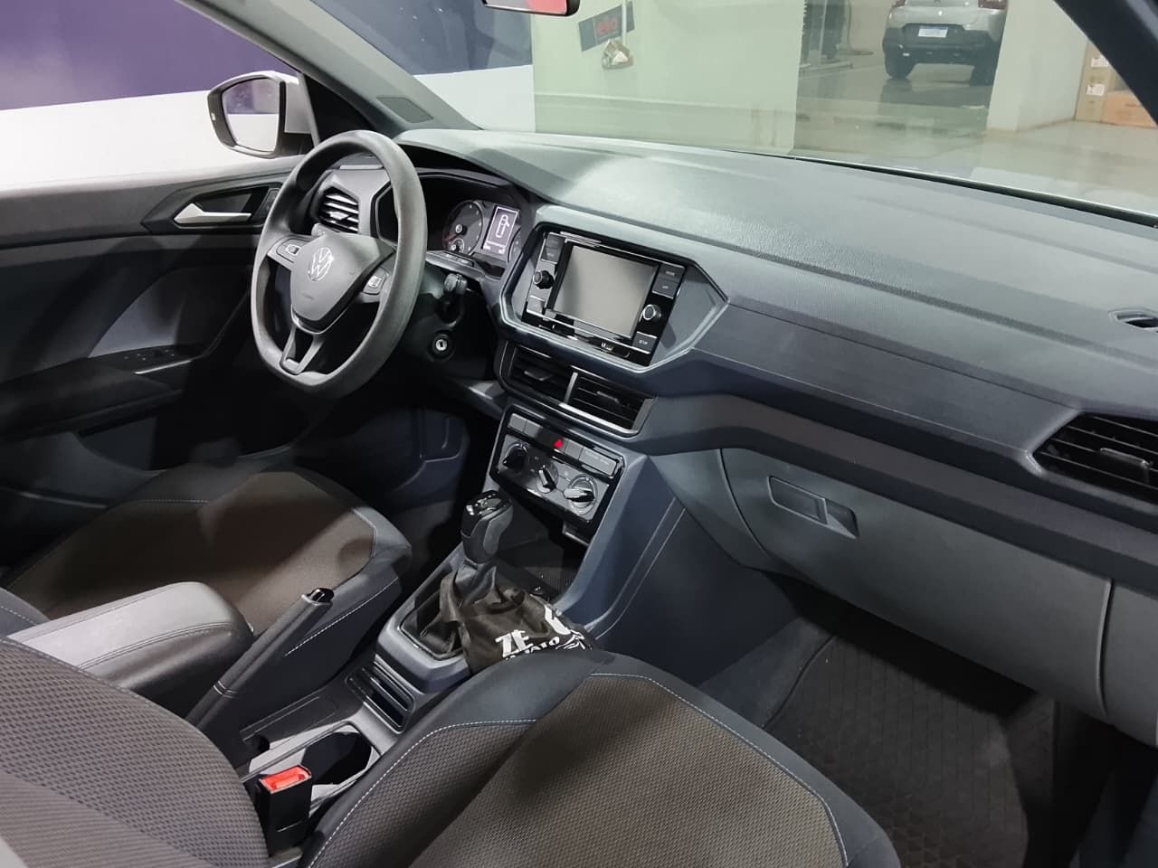 VOLKSWAGEN T-CROSS - foto 17