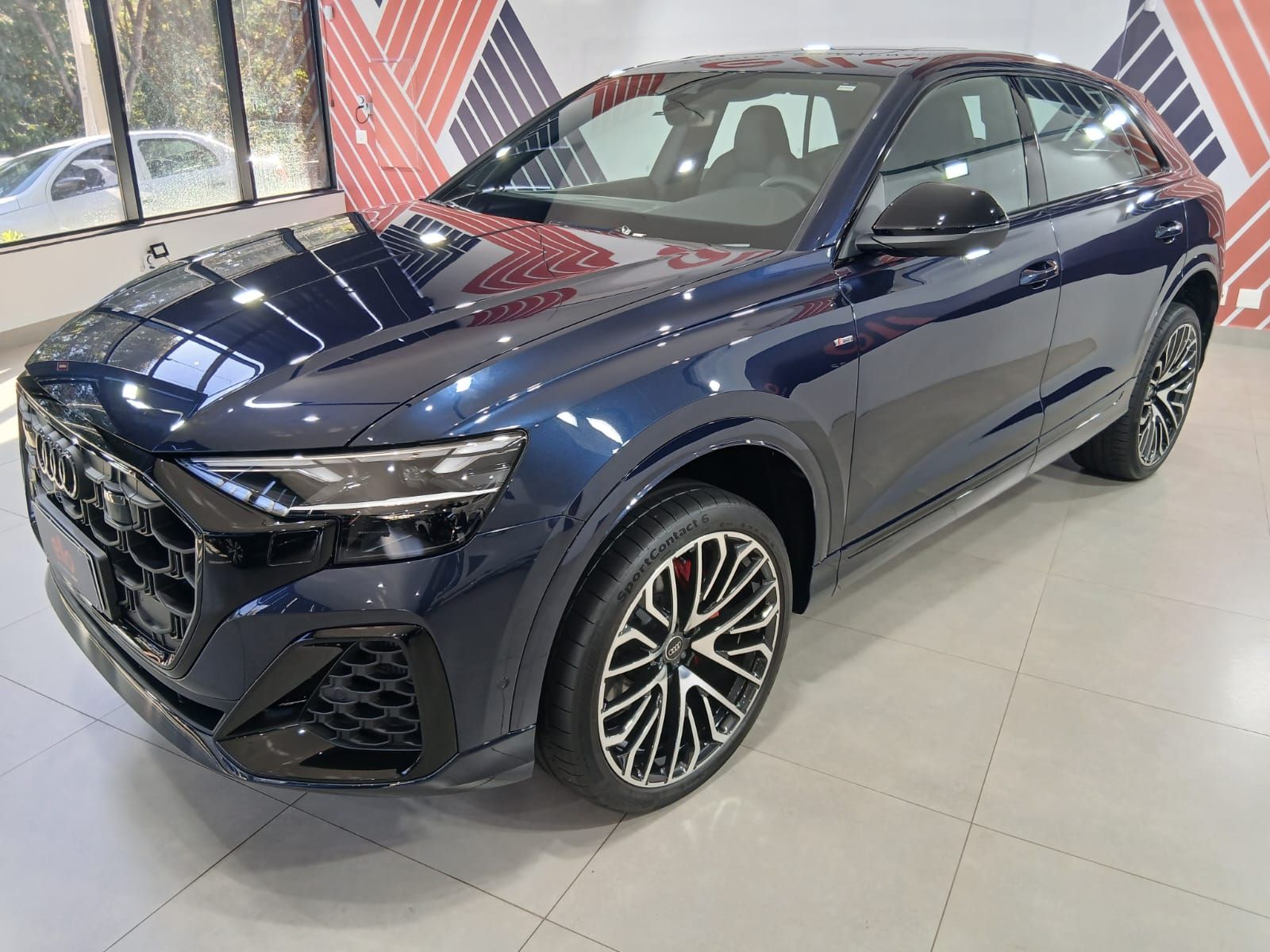 AUDI Q8 - foto 3