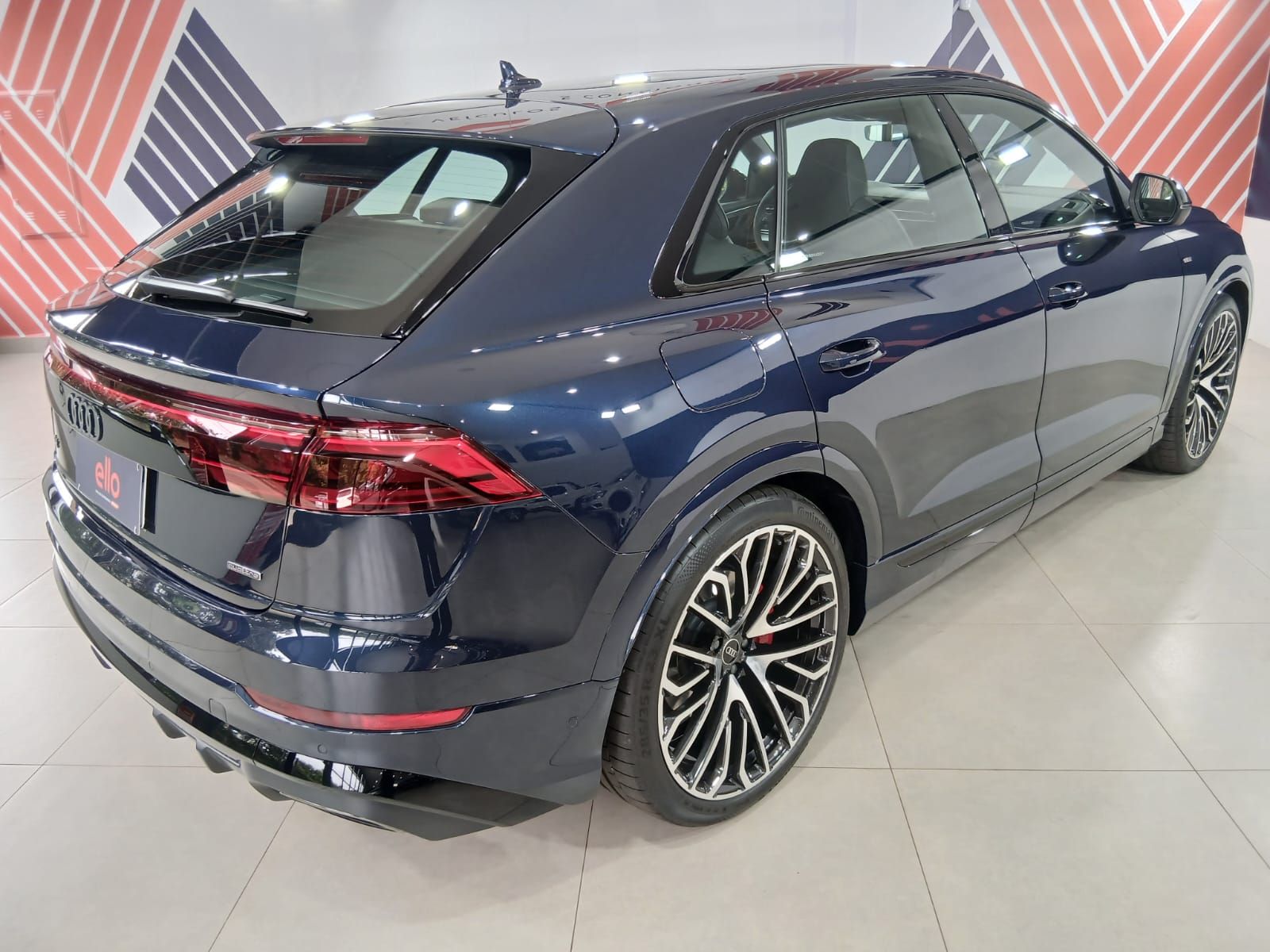 AUDI Q8 - foto 6