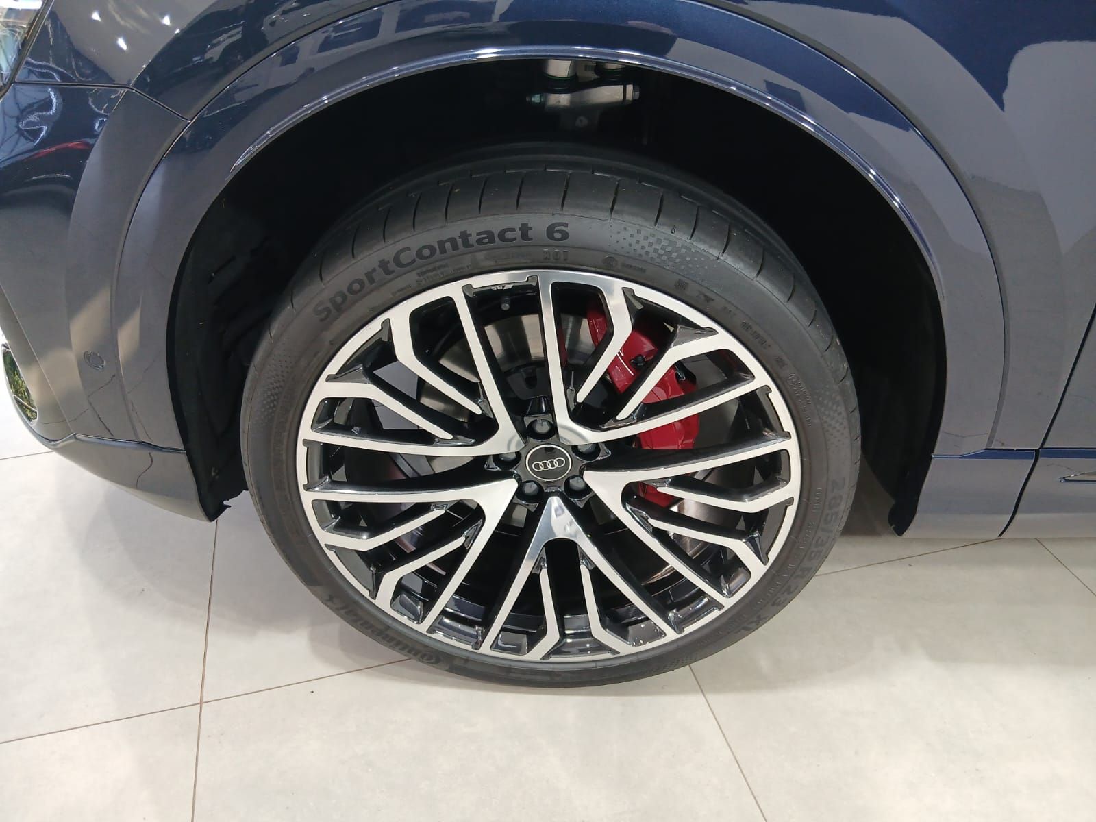 AUDI Q8 - foto 19