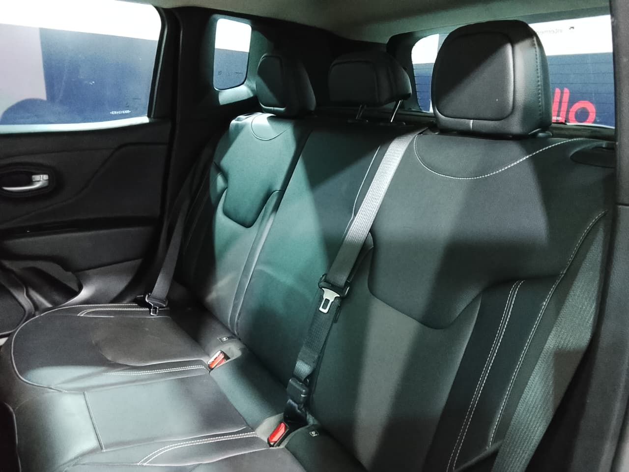 JEEP RENEGADE - foto 13