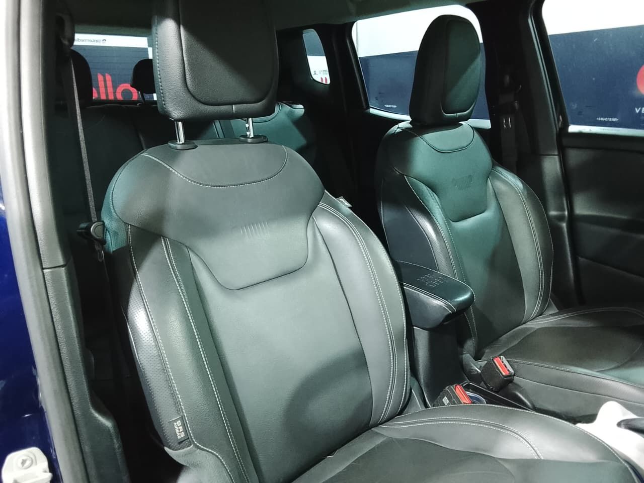 JEEP RENEGADE - foto 18