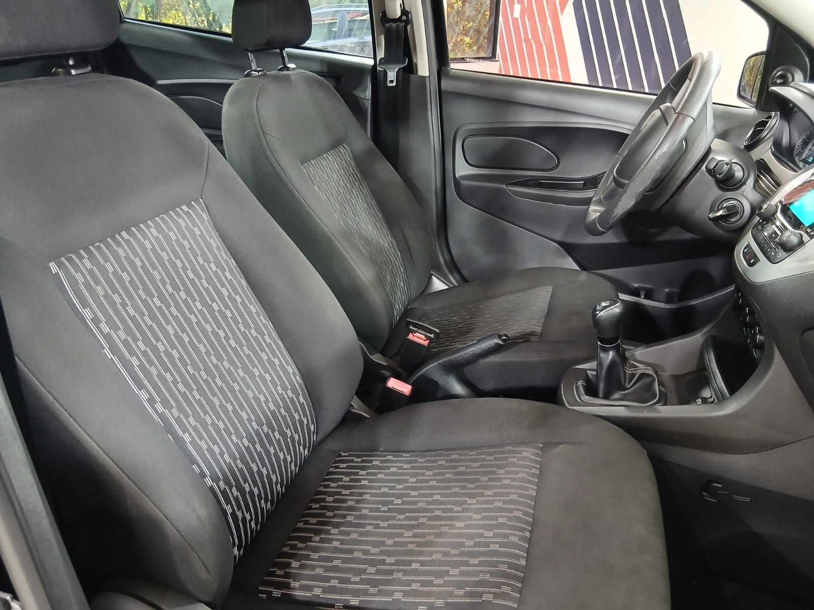 FORD KA - foto 17