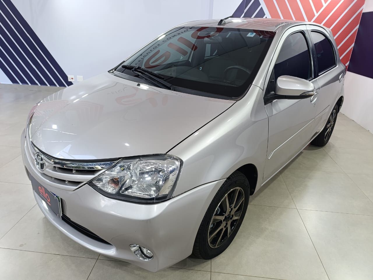 TOYOTA ETIOS - foto 3