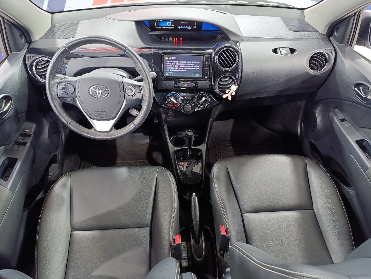 TOYOTA ETIOS - foto 10