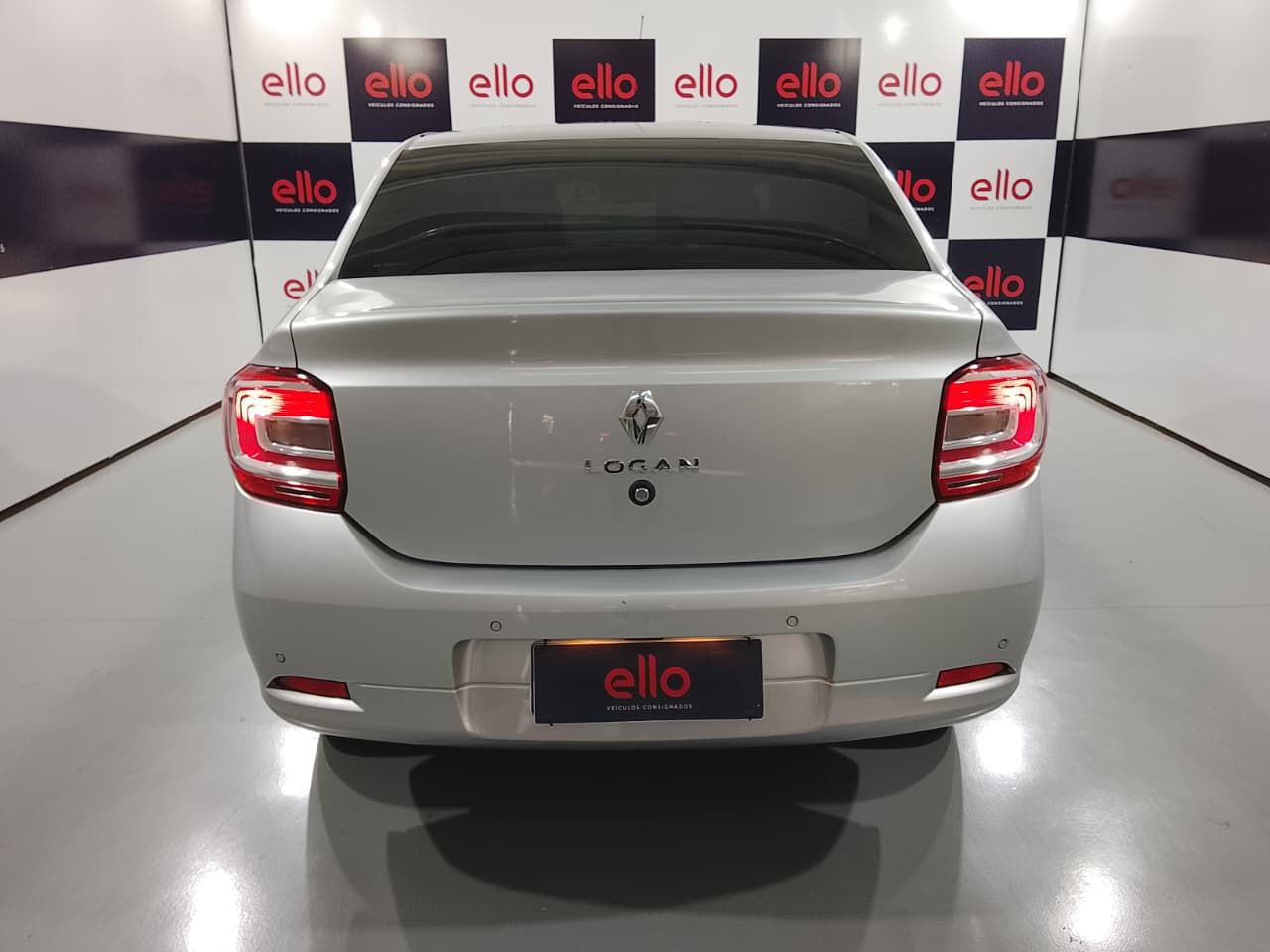 RENAULT LOGAN - foto 5