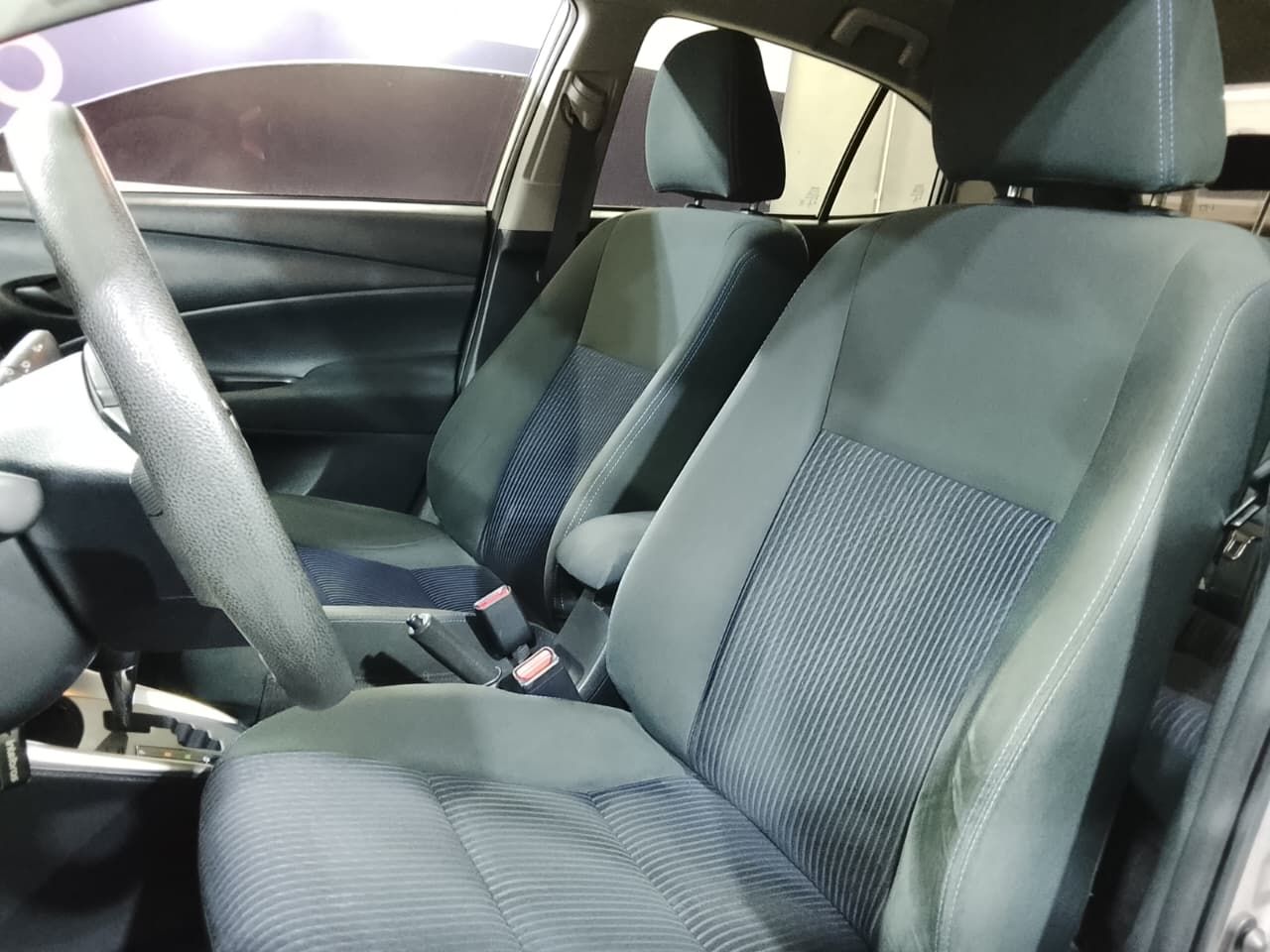 TOYOTA YARIS - foto 12