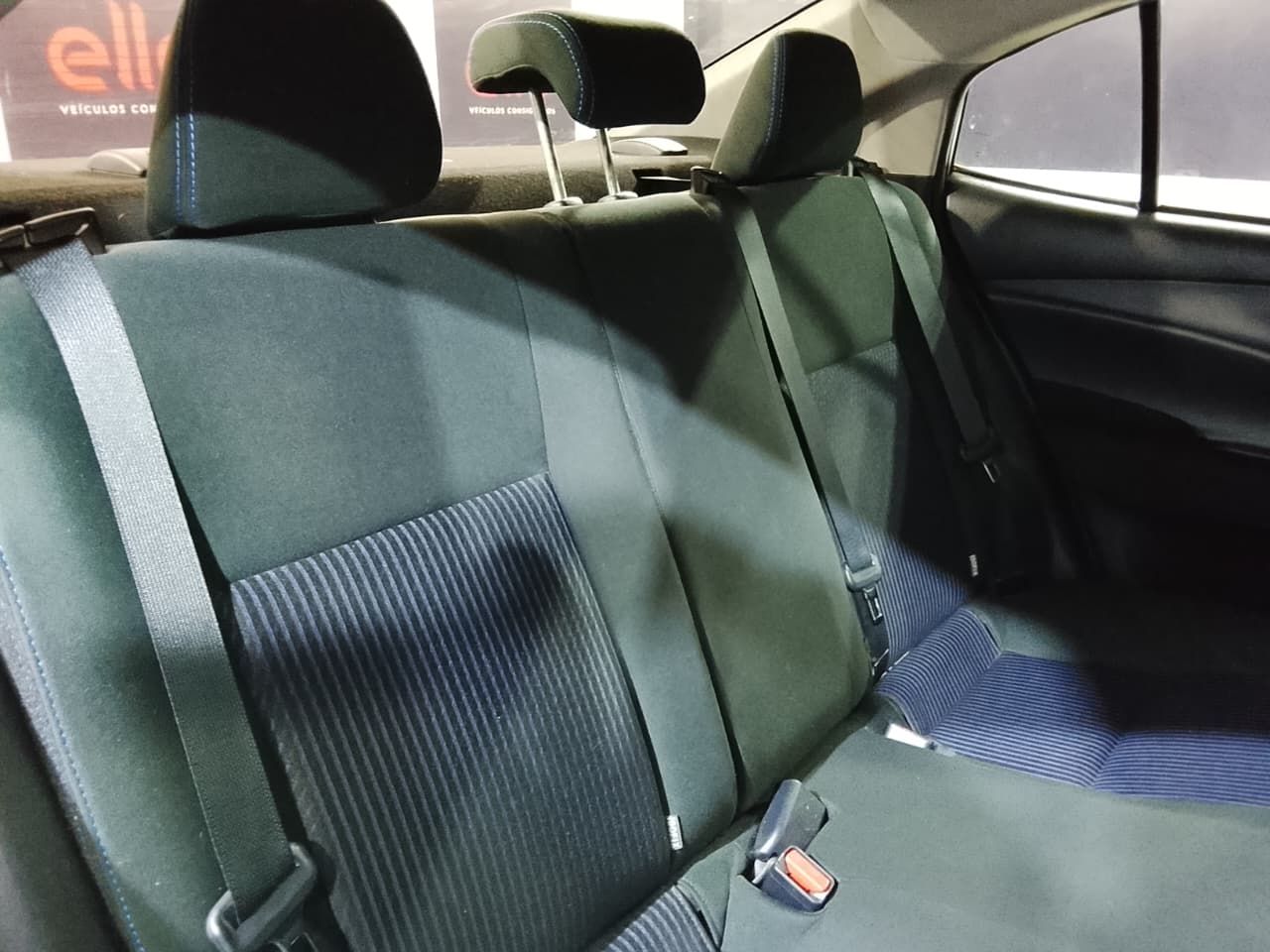 TOYOTA YARIS - foto 15