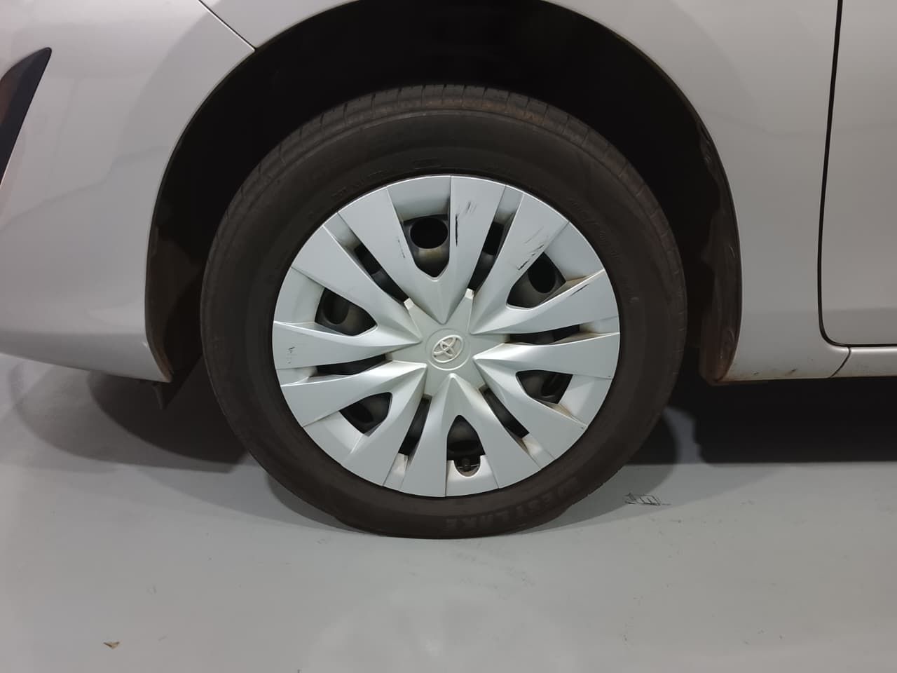 TOYOTA YARIS - foto 19