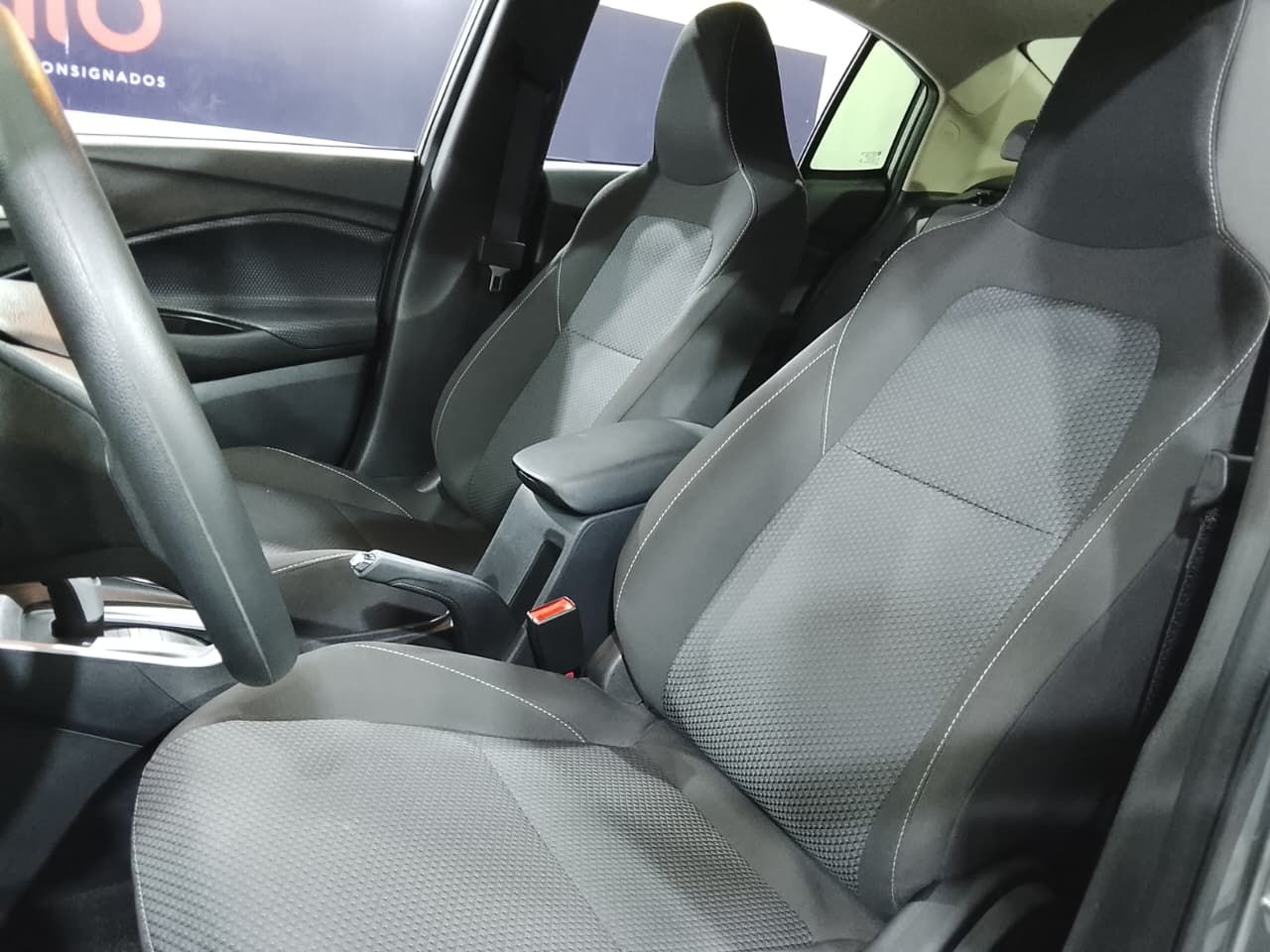 CHEVROLET ONIX - foto 12