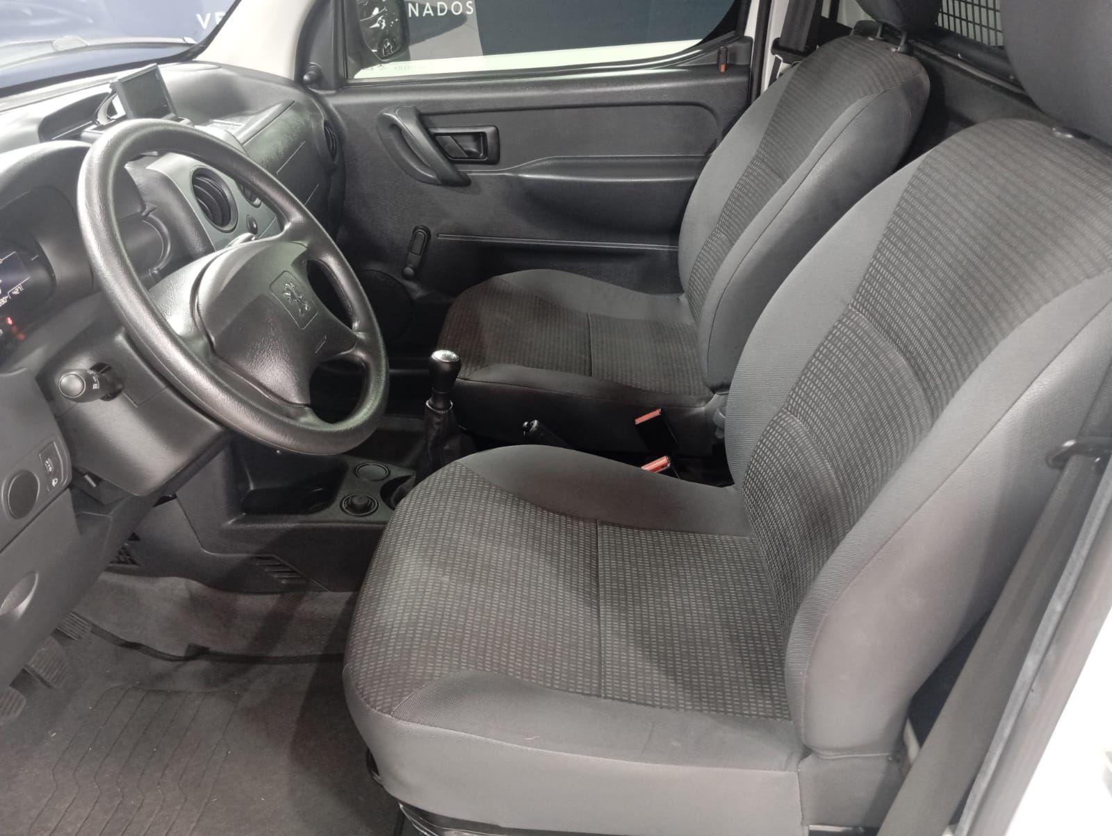 PEUGEOT PARTNER - foto 11