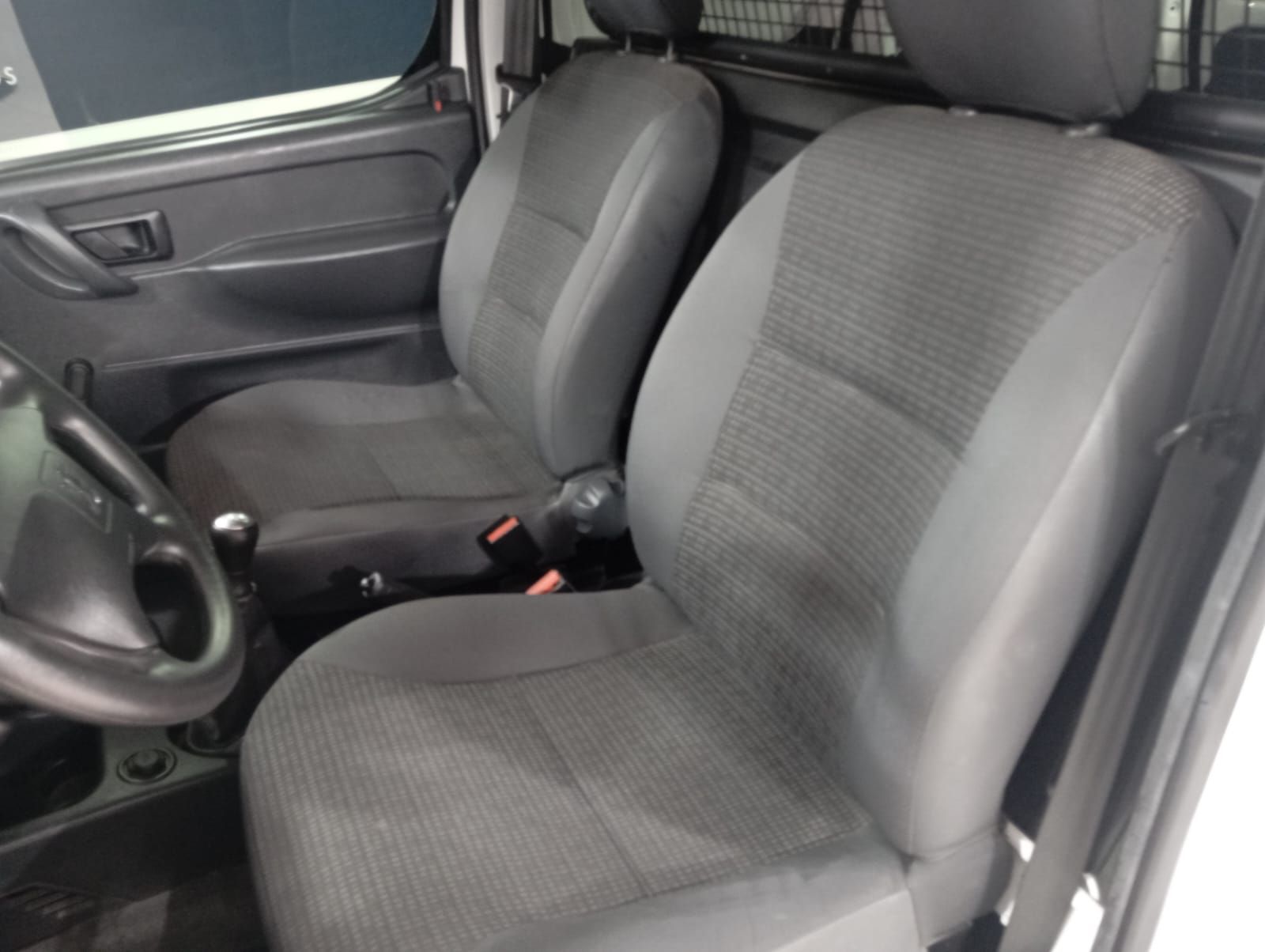 PEUGEOT PARTNER - foto 12