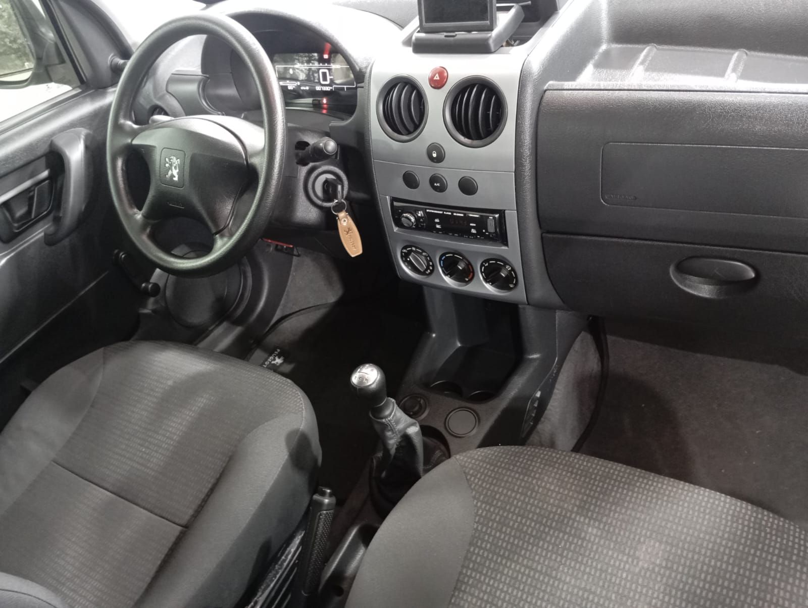 PEUGEOT PARTNER - foto 13
