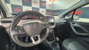 PEUGEOT 208 - foto 8