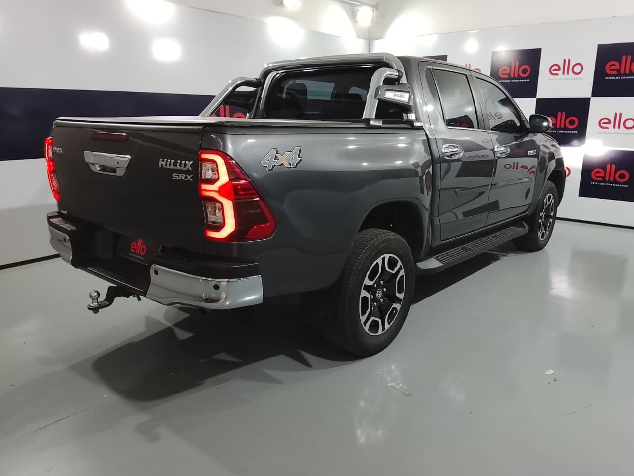 TOYOTA HILUX - foto 4