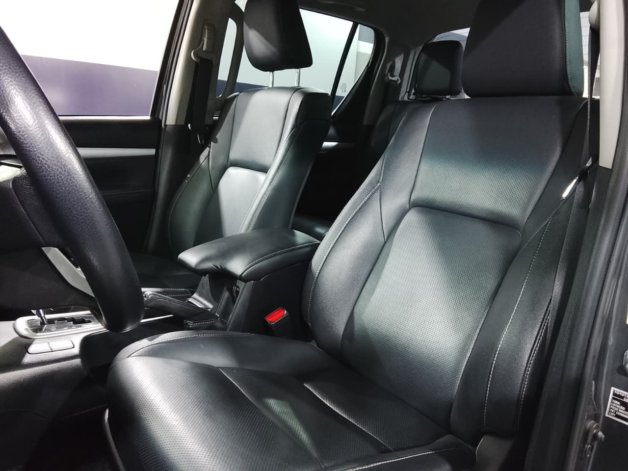 TOYOTA HILUX - foto 12
