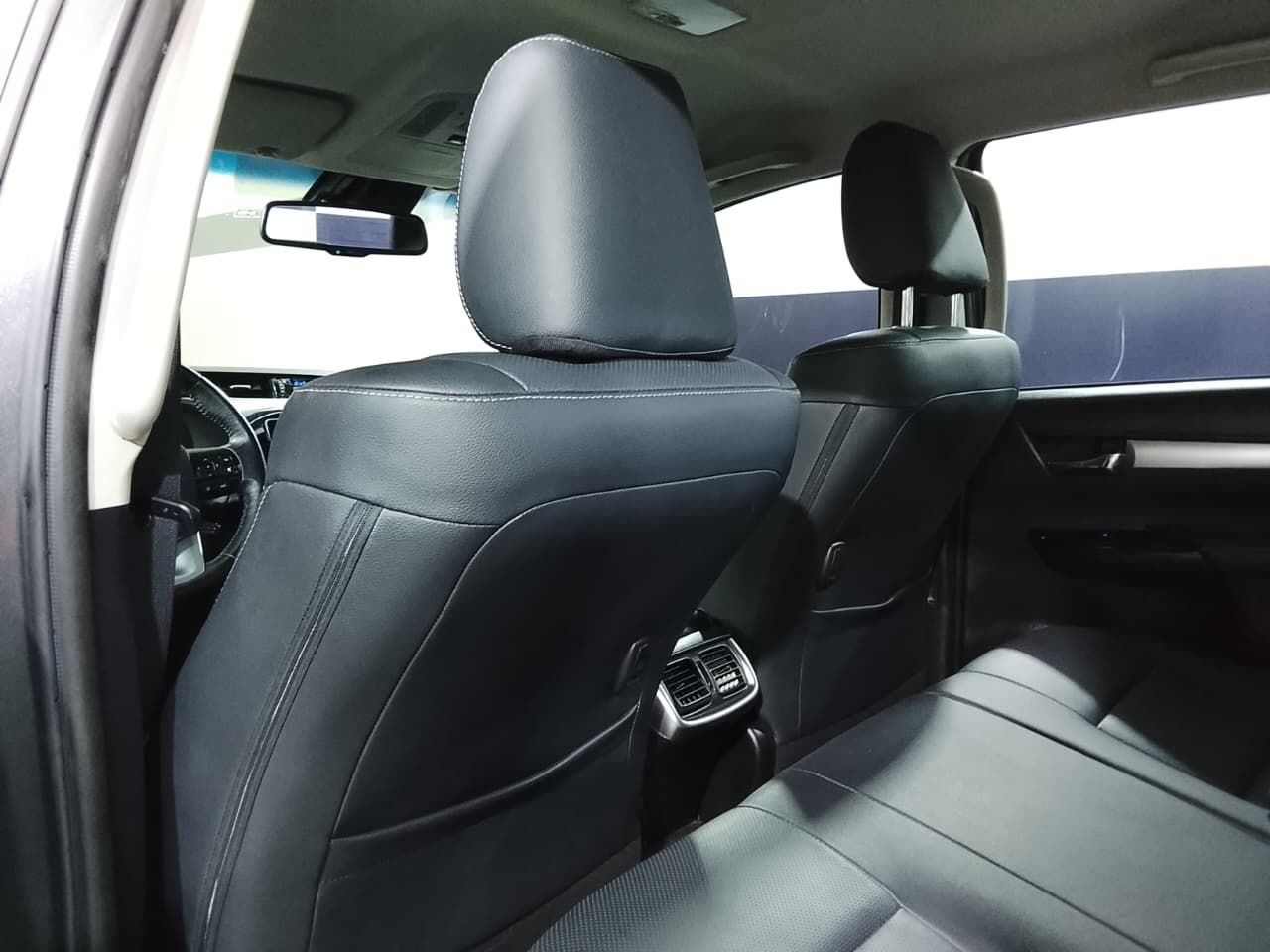 TOYOTA HILUX - foto 14