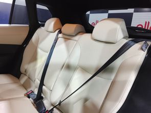 TOYOTA COROLLA CROSS - foto 13