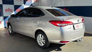 TOYOTA YARIS - foto 6