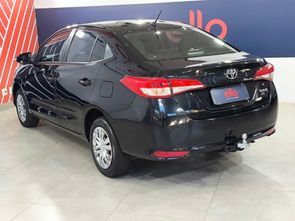 TOYOTA YARIS - foto 4