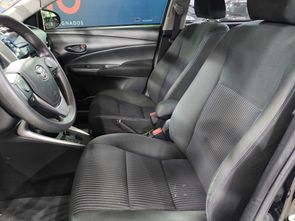TOYOTA YARIS - foto 9