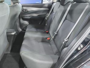 TOYOTA YARIS - foto 10