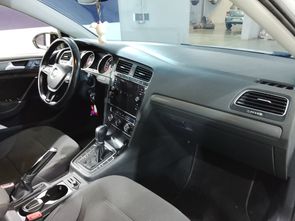 VOLKSWAGEN GOLF - foto 17