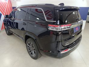 JEEP COMMANDER - foto 4