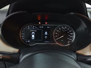 NISSAN VERSA - foto 8