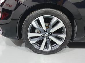 NISSAN VERSA - foto 19