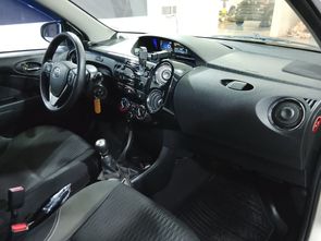 TOYOTA ETIOS - foto 17