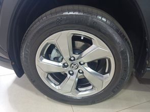 TOYOTA RAV4 - foto 17