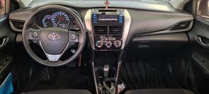 TOYOTA YARIS - foto 9