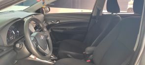 TOYOTA YARIS - foto 12