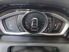 VOLVO XC60 - foto 8