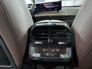 BMW IX - foto 18