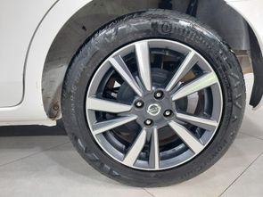 NISSAN VERSA - foto 18