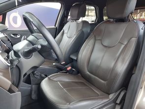 RENAULT CAPTUR - foto 12