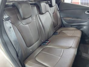 RENAULT CAPTUR - foto 15