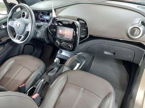 RENAULT CAPTUR - foto 17
