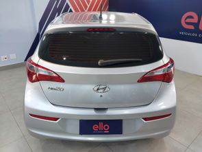 HYUNDAI HB20 - foto 5
