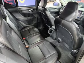 VOLVO XC40 - foto 18