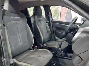 RENAULT KWID - foto 17